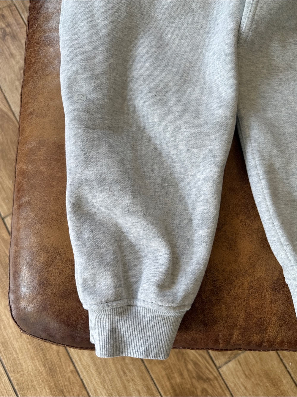 Lululemon Scuba High-Rise Relaxed Jogger Sz 6 Heathered Core Ultra Light Grey - Picture 5 of 8